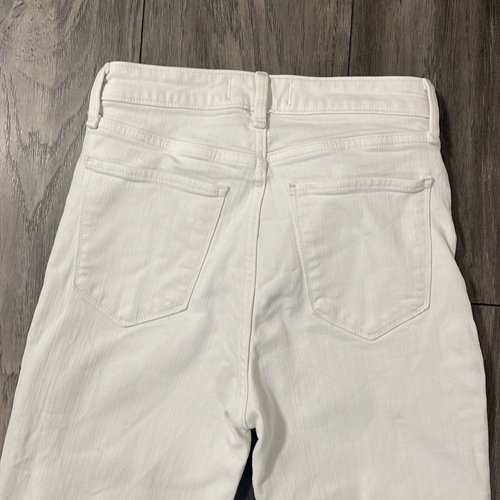Women’s jeans - Abercrombie and fitch white jeans size 25/0L - Picture 7 of 7